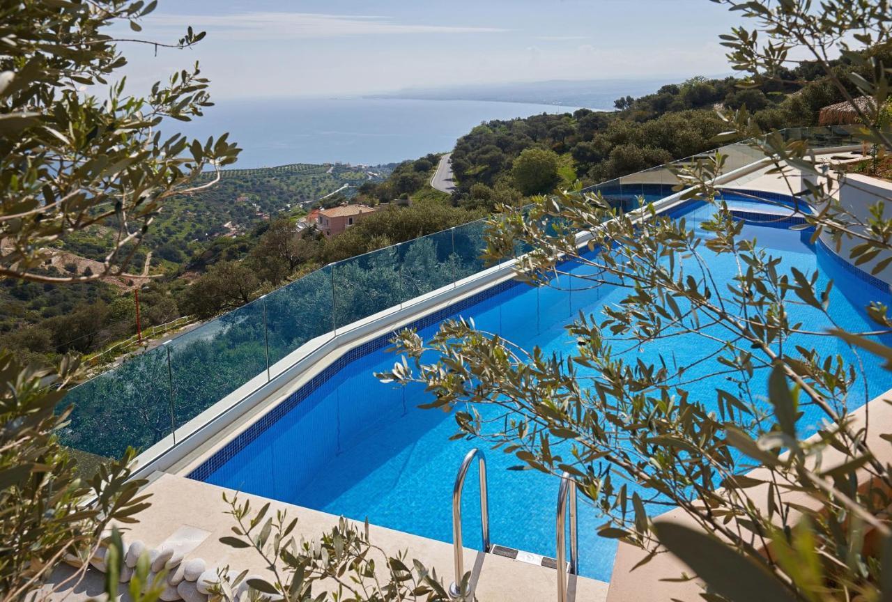 Villa Omikron Rodhiá Exterior foto