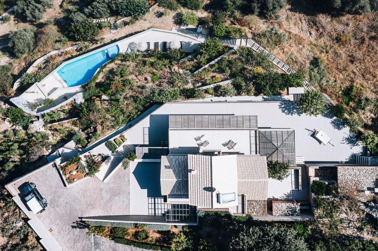 Villa Omikron Rodhiá Exterior foto
